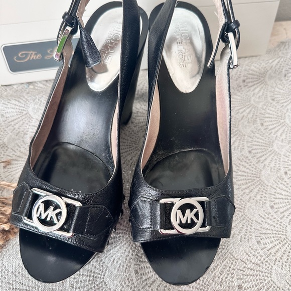 🔥🔥🔥 Michael Kors wedges - Picture 4 of 4